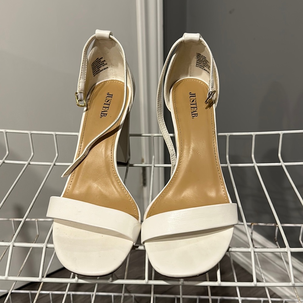 White JustFab Lorelai wide width Strappy Sandals/Heels